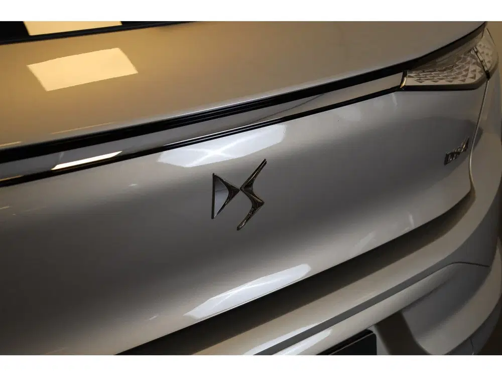 DS Automobiles DS 4 DS DS 4 e-Tense Opéra 225 Panorama dak uit 2023, foto 15