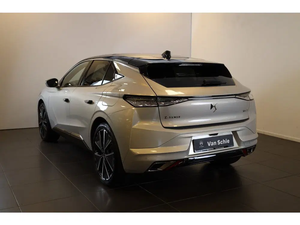 DS Automobiles DS 4 DS DS 4 e-Tense Opéra 225 Panorama dak uit 2023, foto 2