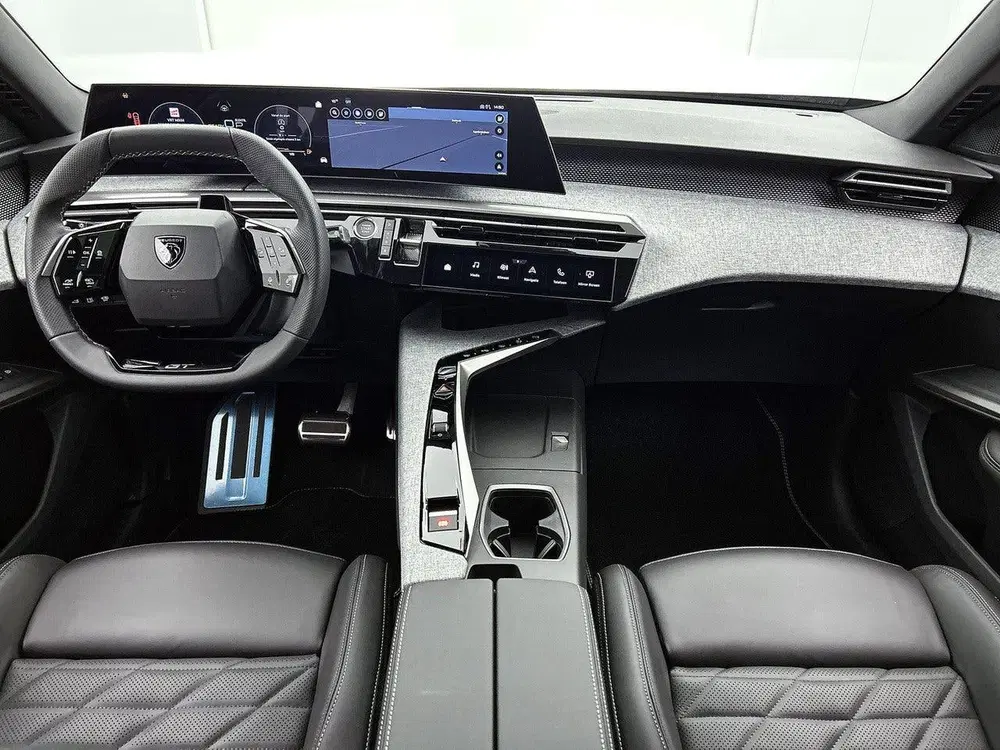 Peugeot 5008 1.6 Plug-in Hybrid 195 GT Exclusive 7p uit 2026, foto 12