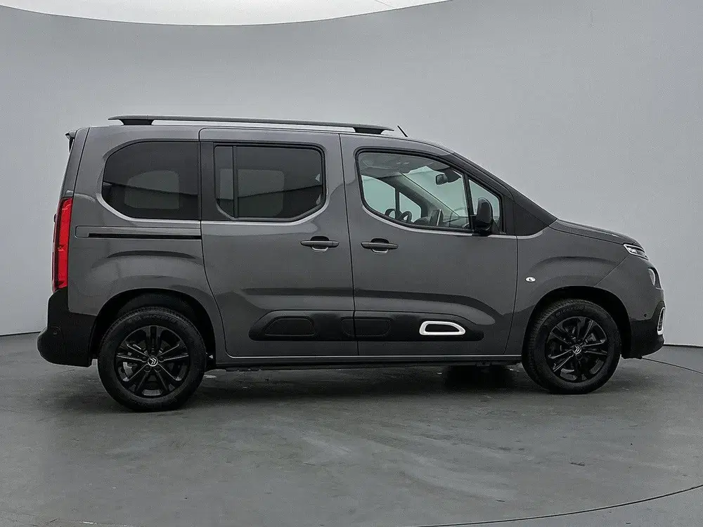 Citroën Berlingo 1.2 130pk Shine Automaat uit 2023, foto 8