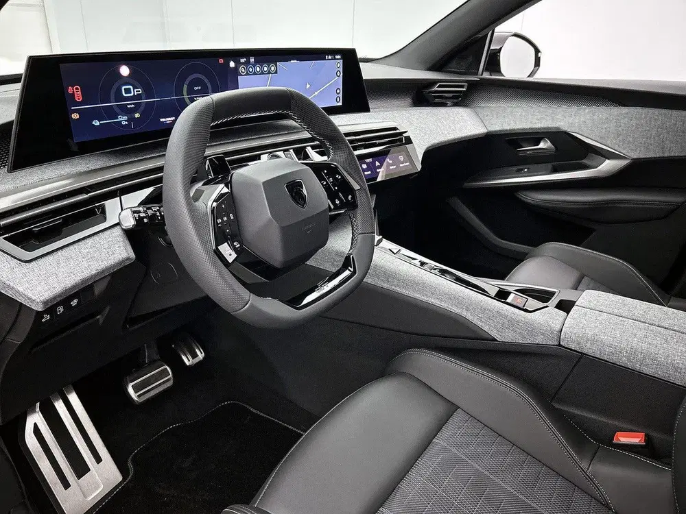 Peugeot 5008 1.6 Plug-in Hybrid 225 GT 7p uit 2026, foto 11