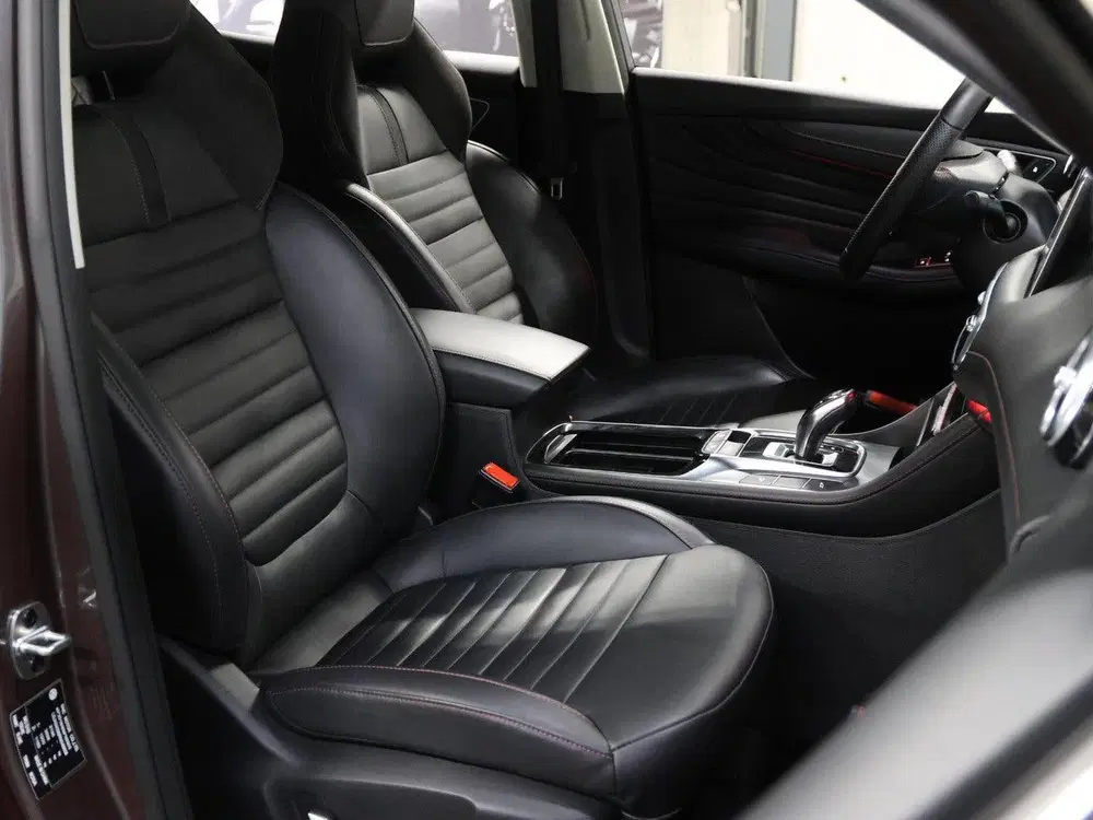 MG EHS 1.5 TGDI Luxury 258PK Automaat uit 2024, foto 11