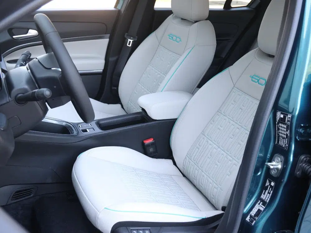 Fiat 600e La Prima 54 kWh 156pk uit 2026, foto 12
