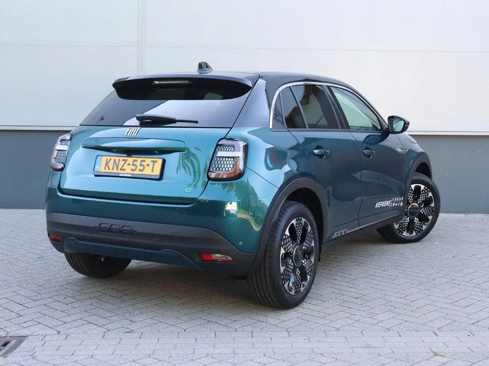 Fiat 600e La Prima 54 kWh 156pk uit 2026, foto 3