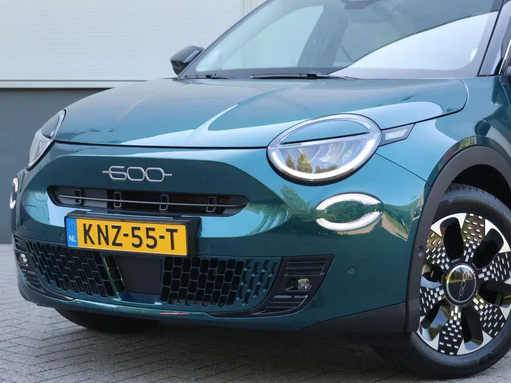 Fiat 600e La Prima 54 kWh 156pk uit 2026, foto 5