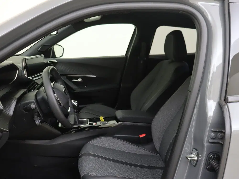 Peugeot 2008 1.2 PureTech 100 Allure uit 2025, foto 10