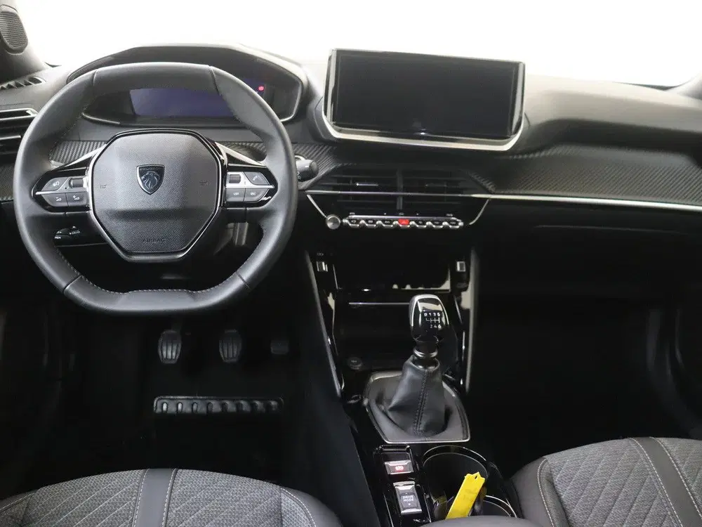 Peugeot 2008 1.2 PureTech 100 Allure uit 2025, foto 5