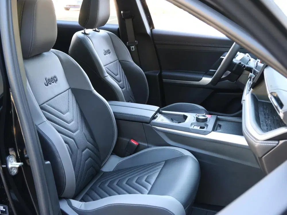 Jeep Compass 145pk e-Hybrid First Edition uit 2026, foto 10