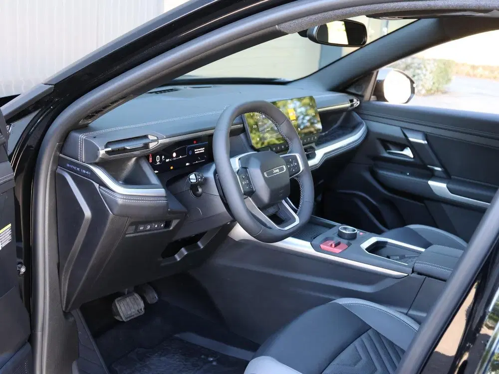 Jeep Compass 145pk e-Hybrid First Edition uit 2026, foto 12