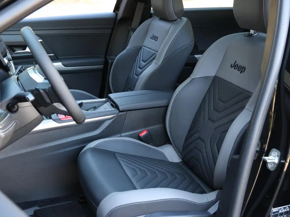 Jeep Compass 145pk e-Hybrid First Edition uit 2026, foto 14