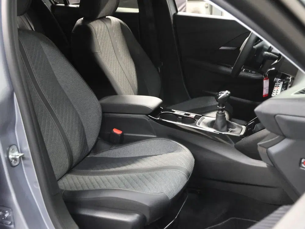 Peugeot 208 1.2 100PK Allure uit 2025, foto 9