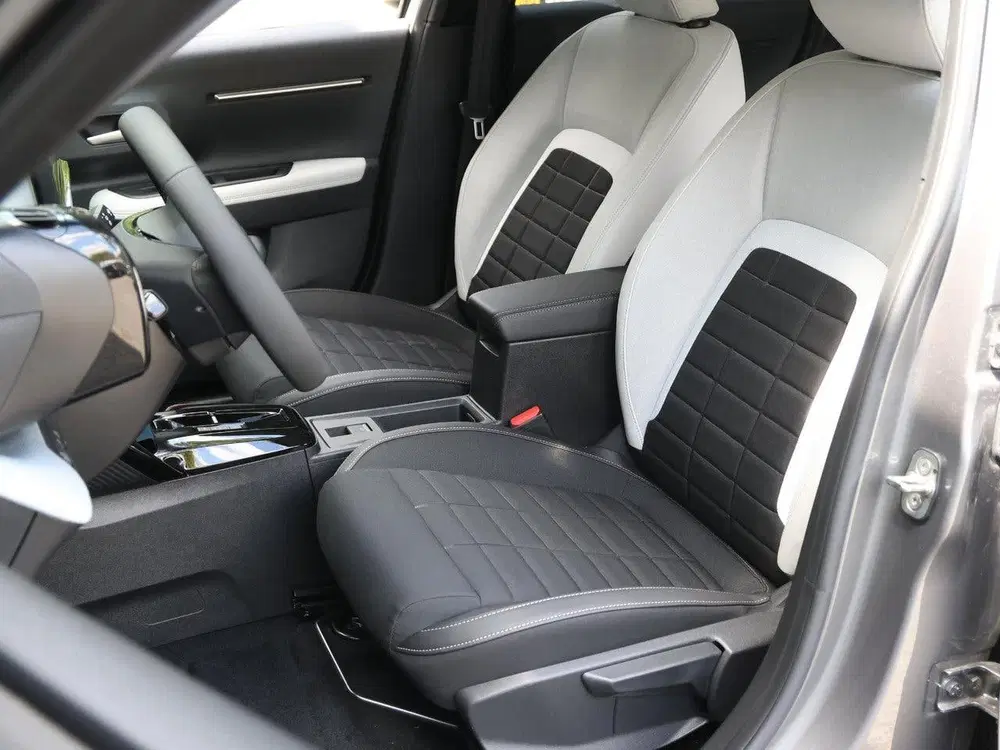 Citroën C3 ë-C3 Max 113pk Comfort Range 44 kWh uit 2026, foto 12