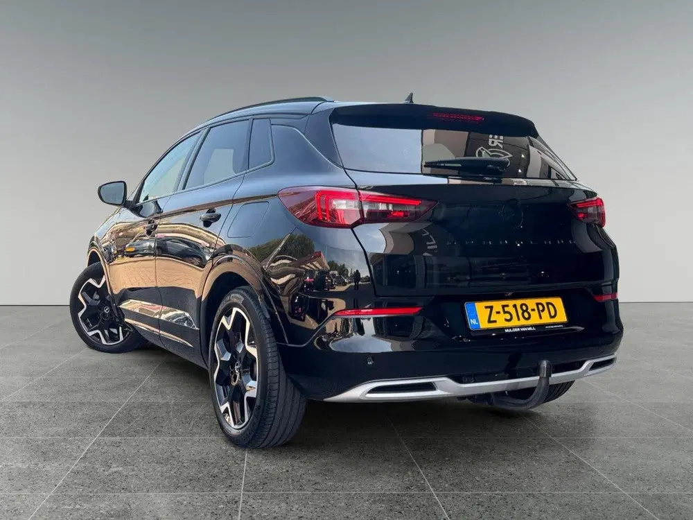 Opel Grandland Ultimate 1.6 PHEV Hybrid4 300pk e-EAT8 4x4 uit 2022, foto 13