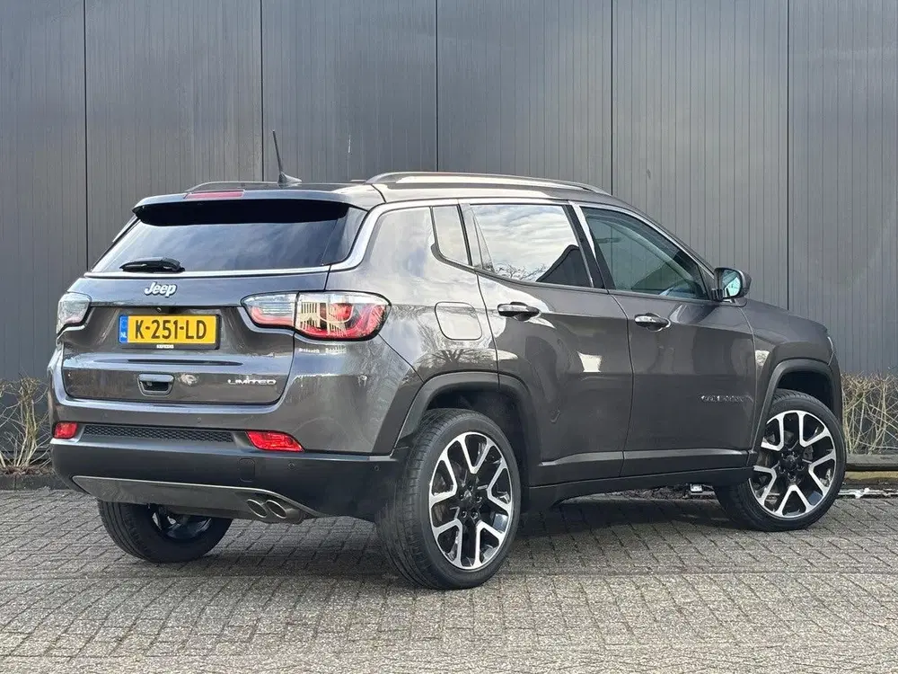 Jeep Compass 130pk Limited uit 2021, foto 3