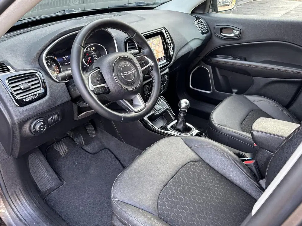 Jeep Compass 130pk Limited uit 2021, foto 9