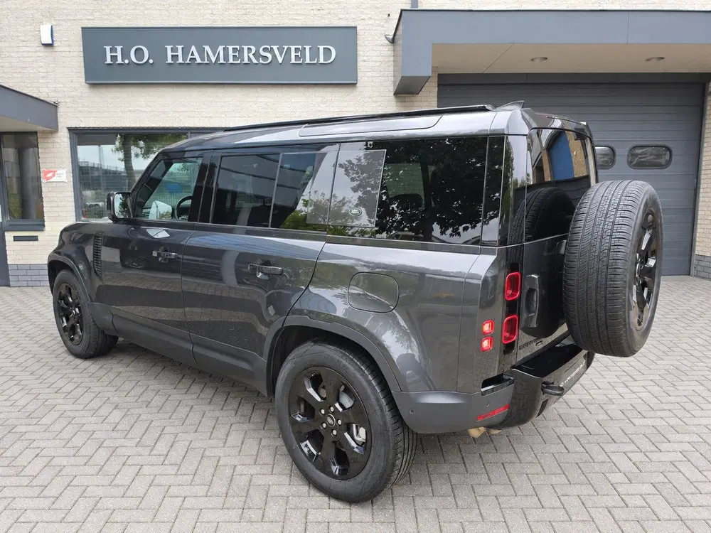 Land Rover Defender 2.0 P400e 110 SE uit 2023, foto 4
