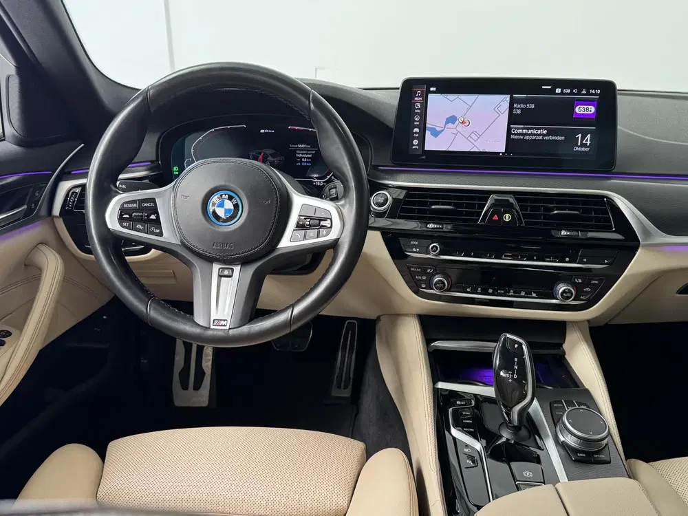 BMW 5-serie 545e xDrive High Executive uit 2021, foto 10