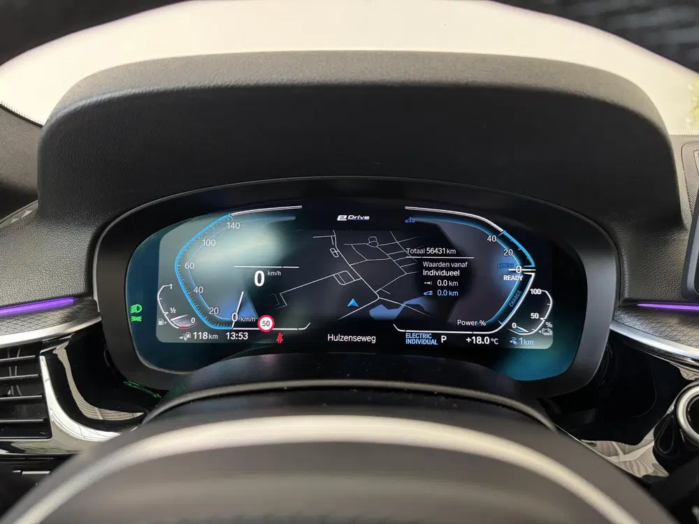 BMW 5-serie 545e xDrive High Executive uit 2021, foto 4