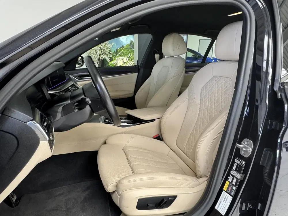 BMW 5-serie 545e xDrive High Executive uit 2021, foto 7