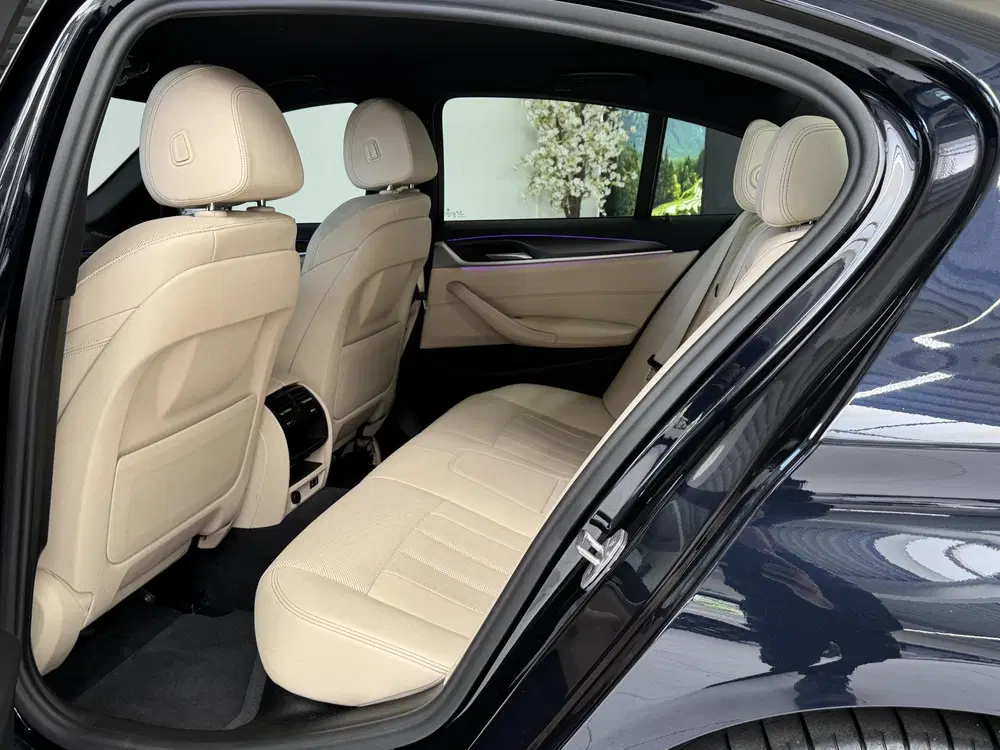BMW 5-serie 545e xDrive High Executive uit 2021, foto 8