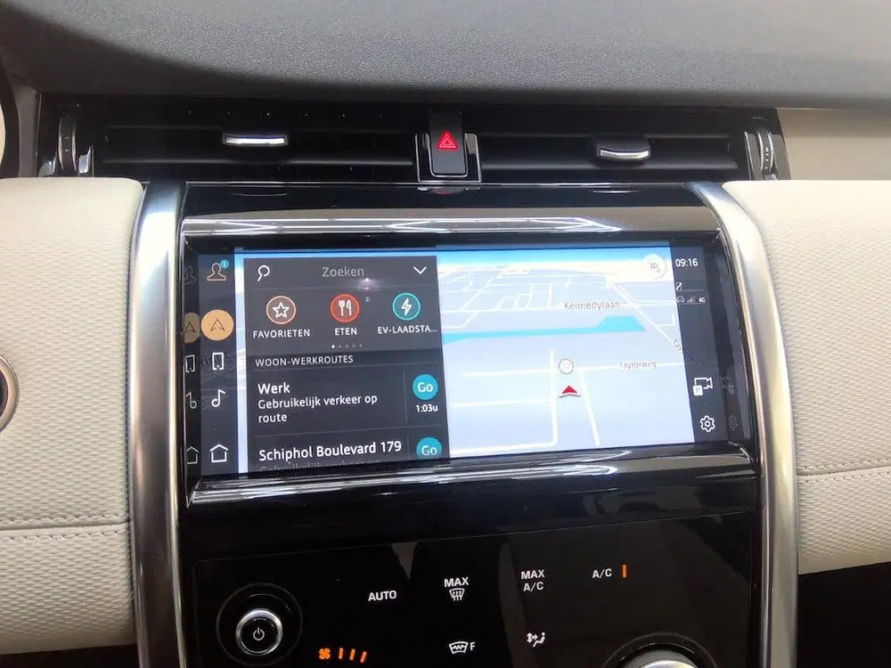 Land Rover Discovery Sport P300e 1.5 R-Dynamic SE+Led+Vol-le uit 2023, foto 4