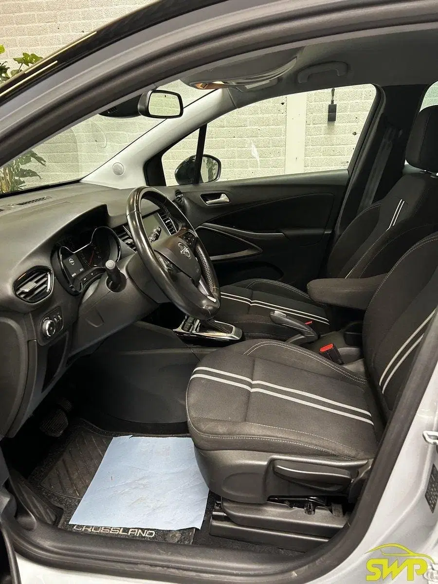 Opel Crossland 1.2 Turbo Level 3 uit 2024, foto 2