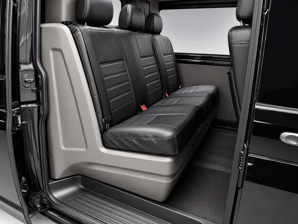 Volkswagen Transporter 2.0 TDI L2H1 30 DC Highline uit 2020, foto 8
