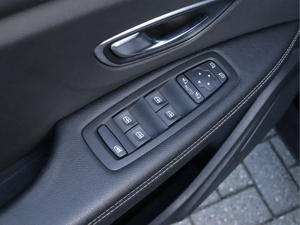 Renault Scenic Scénic 1.3 TCe 140 Limited EDC AUTOMAAT uit 2019, foto 8