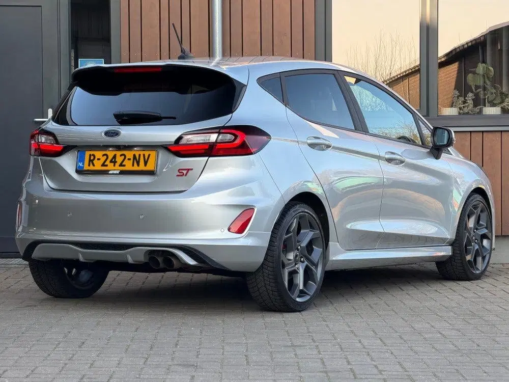 Ford Fiesta 1.5 ECOBOOST ST-X LED VC Navi Cruise PDC C uit 2022, foto 4