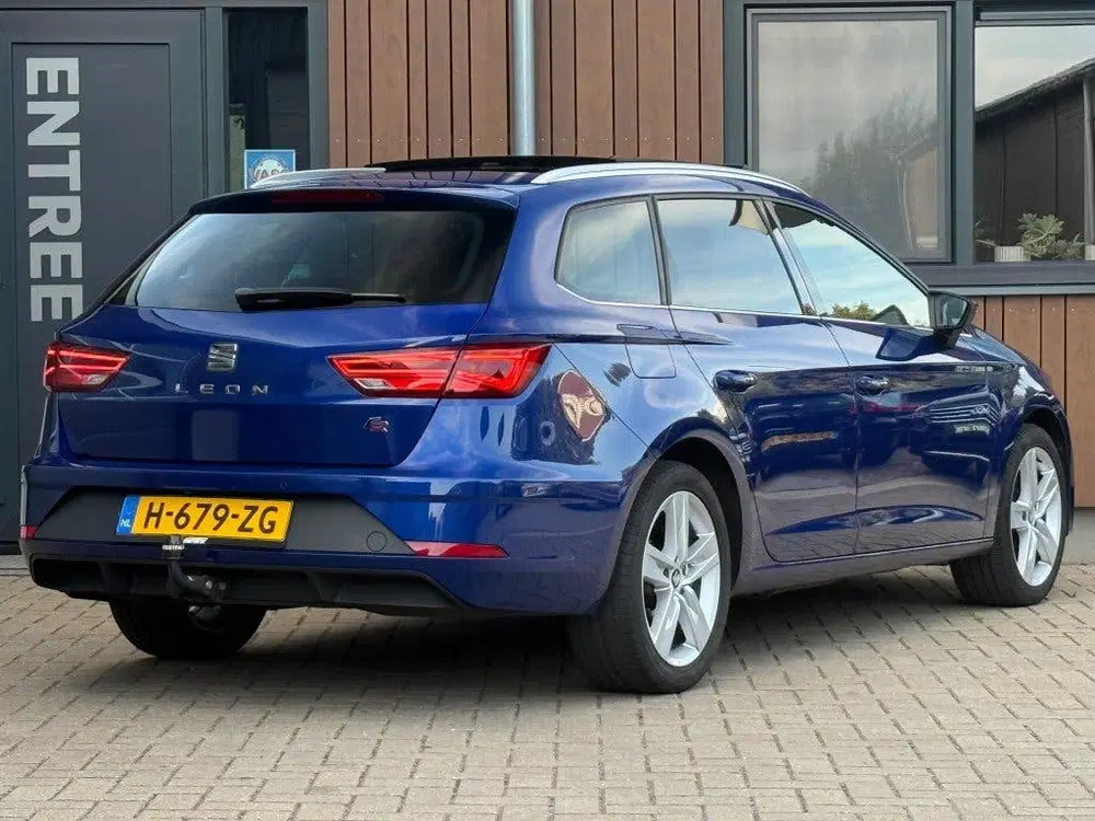 SEAT Leon 1.0 TSI FR Pano Led Trekhaak Camera Stoelv uit 2020, foto 5