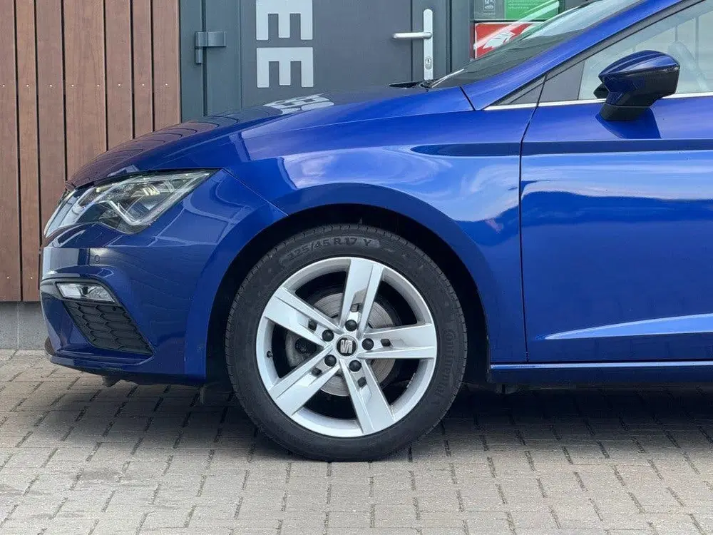 SEAT Leon 1.0 TSI FR Pano Led Trekhaak Camera Stoelv uit 2020, foto 8