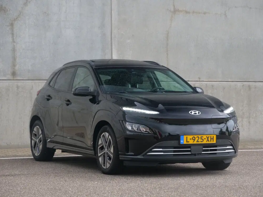 Hyundai KONA EV Premium Sky 64 kWh uit 2021, foto 10