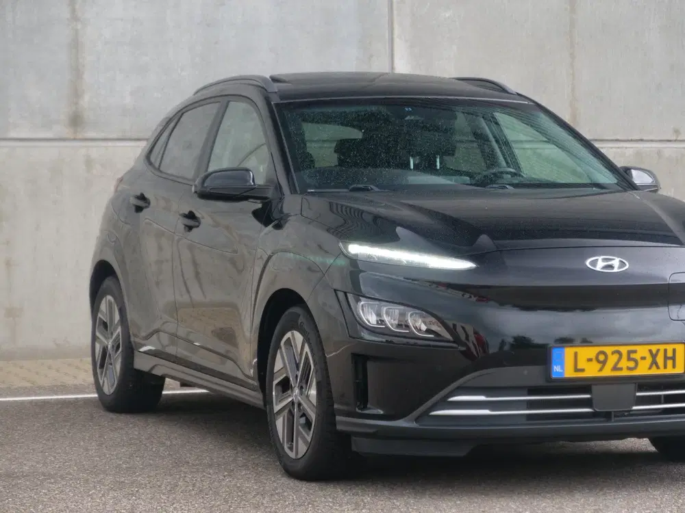 Hyundai KONA EV Premium Sky 64 kWh uit 2021, foto 12