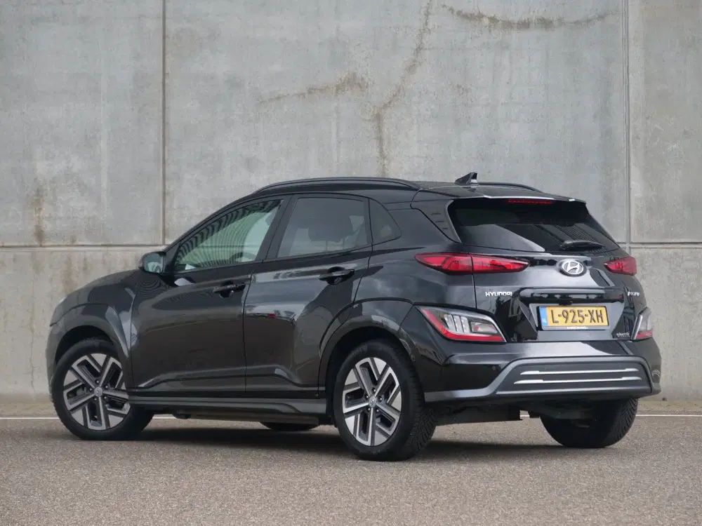 Hyundai KONA EV Premium Sky 64 kWh uit 2021, foto 2