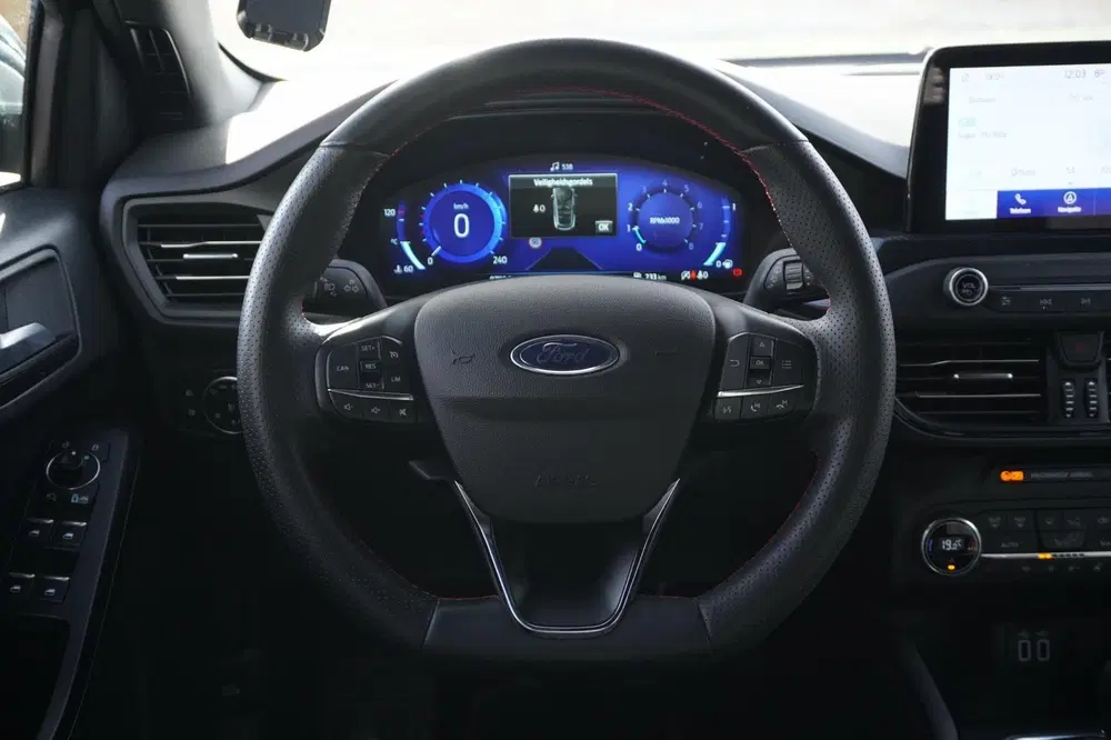 Ford Focus 1.0 EcoBoost Hybrid ST Line X Business uit 2021, foto 15