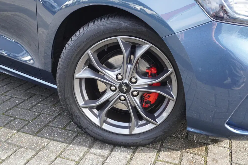 Ford Focus 1.0 EcoBoost Hybrid ST Line X Business uit 2021, foto 2
