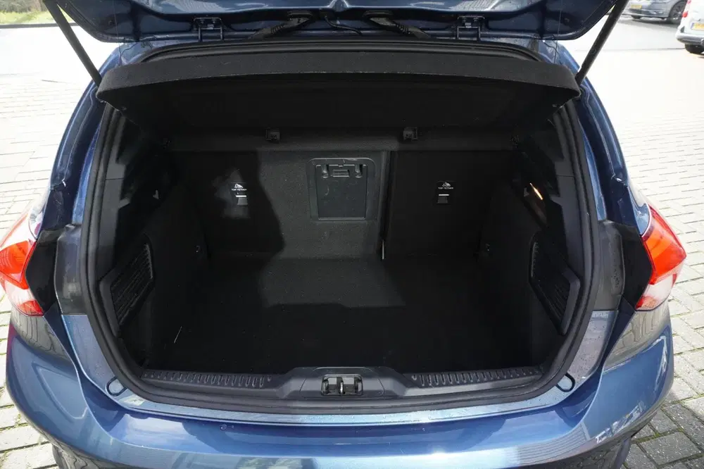 Ford Focus 1.0 EcoBoost Hybrid ST Line X Business uit 2021, foto 5