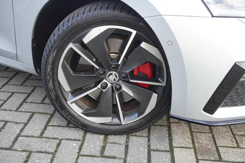 Skoda Octavia 1.4 TSI RS iV PHEV Business uit 2021, foto 2