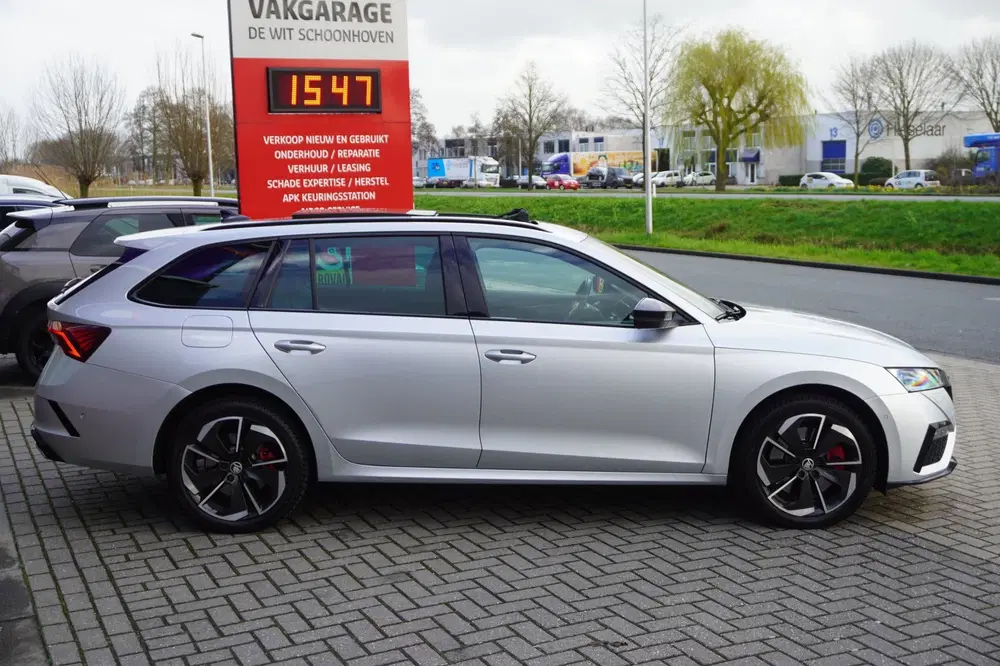 Skoda Octavia 1.4 TSI RS iV PHEV Business uit 2021, foto 3
