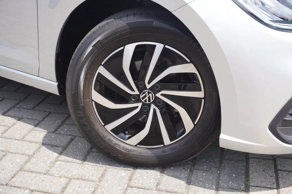 Volkswagen Polo 1.0 TSI Business uit 2023, foto 2