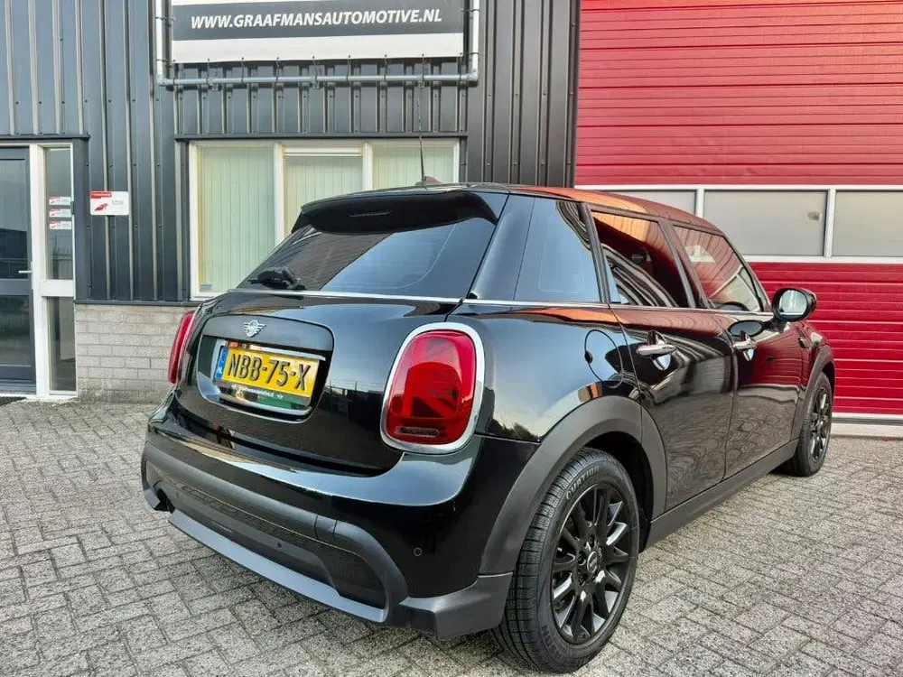Mini Cooper 5 deurs Facelift Apple Carplay 1 JAAR GARA uit 2021, foto 2