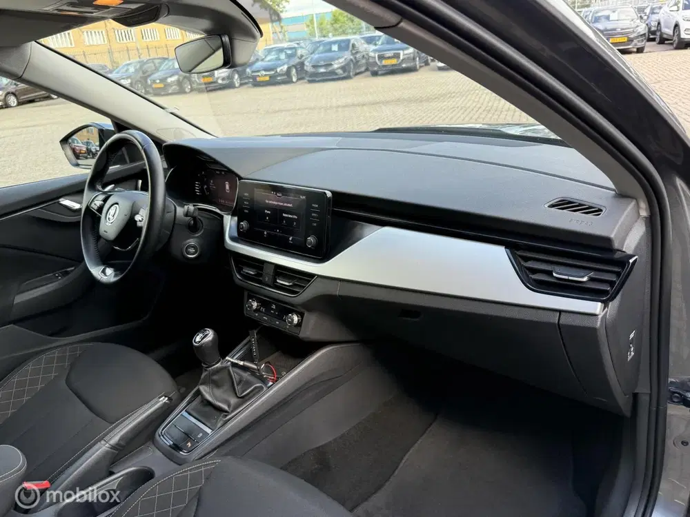 Skoda Kamiq 1.0 TSI Ambition uit 2022, foto 13