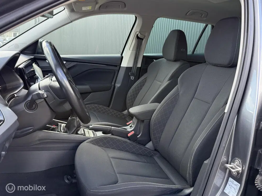 Skoda Kamiq 1.0 TSI Ambition uit 2022, foto 4