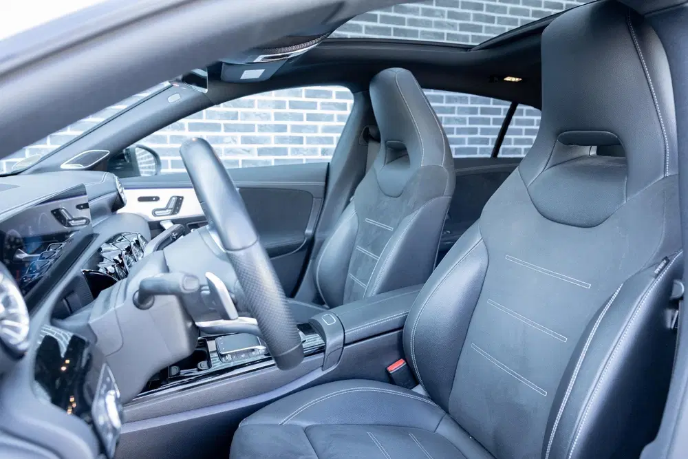 Mercedes-Benz CLA 250 e AMG Line uit 2020, foto 5