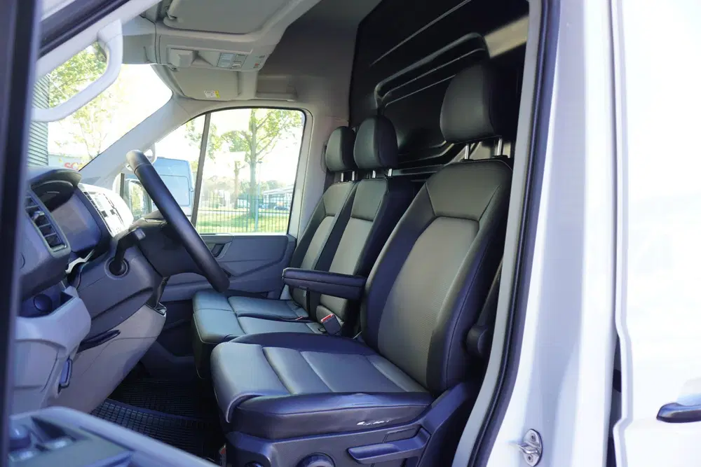 Volkswagen Crafter 180pk L4H3 uit 2024, foto 10