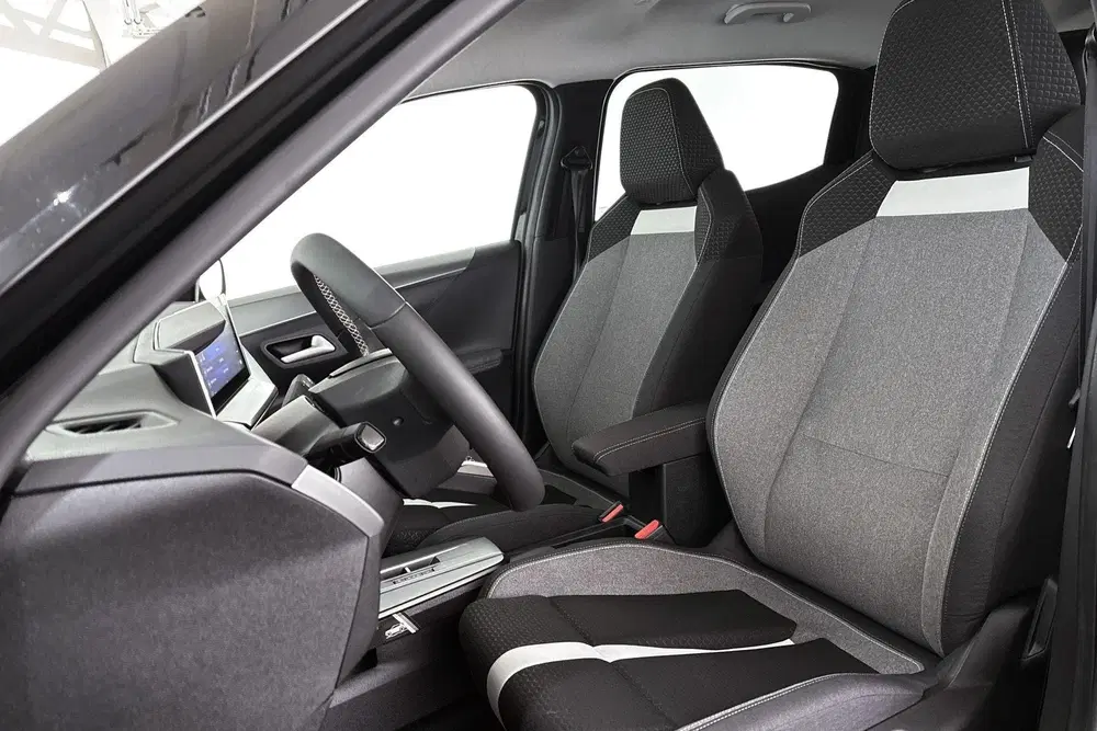 Opel Frontera 1.2 Turbo Hybrid GS 7p. Camera Climate Con uit 2025, foto 6