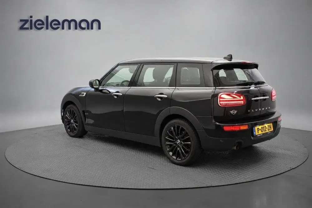 Mini Clubman 1.5 Business Edition Automaat uit 2022, foto 3