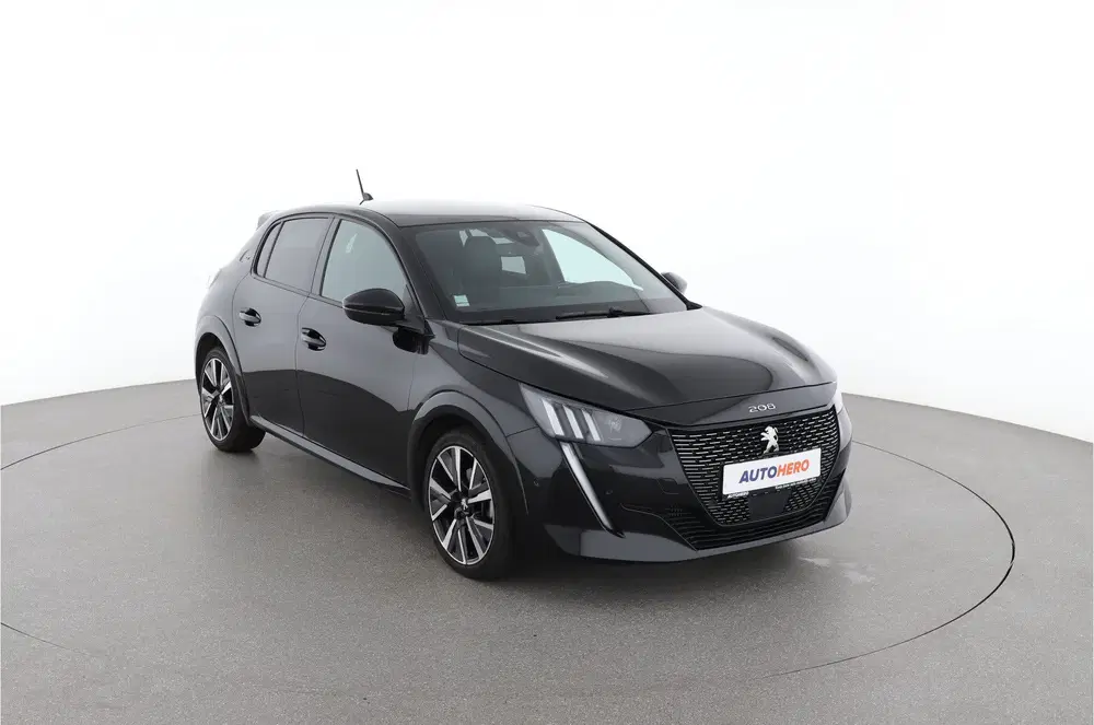 Peugeot 208 1.2 PureTech GT Pack uit 2022, foto 6