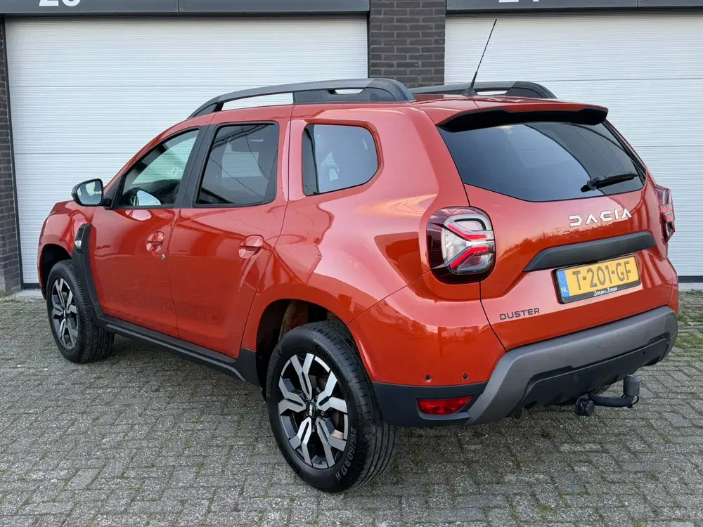 Dacia Duster 1.3 TCe 150 Journey uit 2023, foto 3