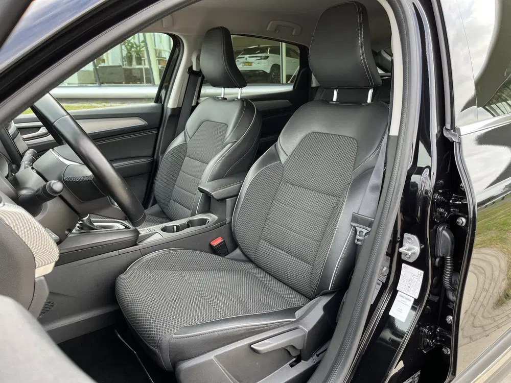 Renault Arkana 1.6 E-Tech Hybrid 145PK Intens uit 2022, foto 11